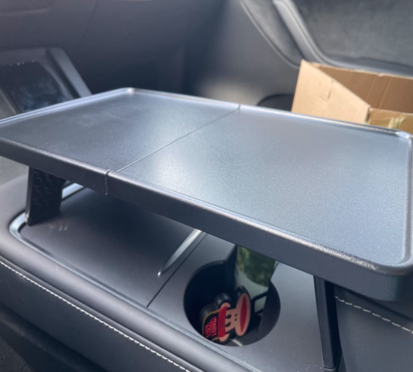 Folding small table panel for car center console